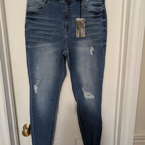 High rise skinny jeans - Picture 2 of 2